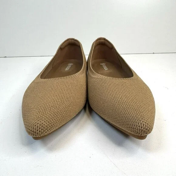 Vivaia Women's Tan Flats - Picture 2 of 9